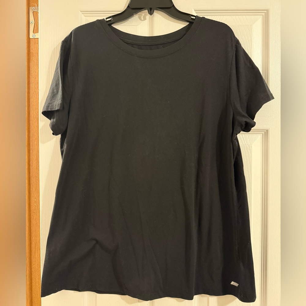 Amazon Essentials Black Short Sleeve Tee